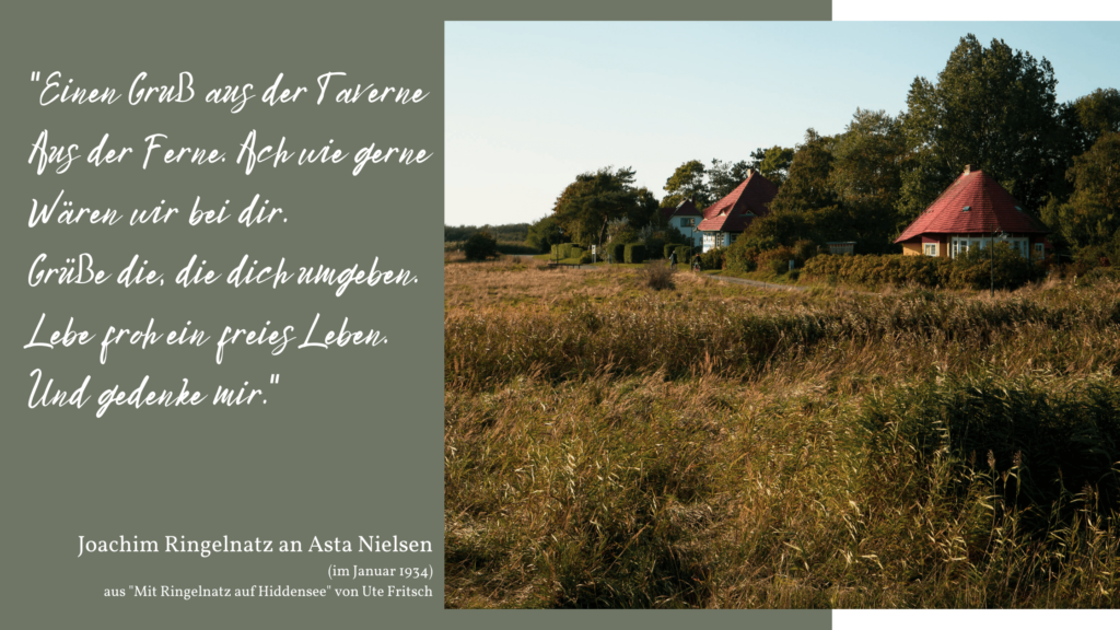 Wanderung auf Hiddensee im Herbst von Vitte nach Kloster, Blick auf das Asta Nielsen Haus